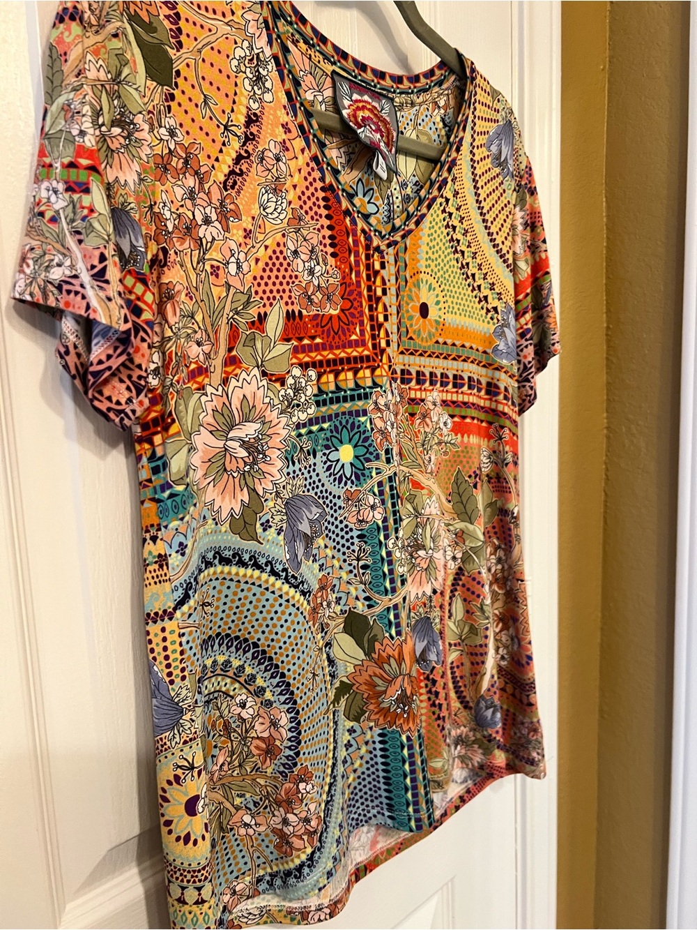 Johnny Was Colorful Boho Floral V-Neck Tee, Size S - Picture 5 of 8